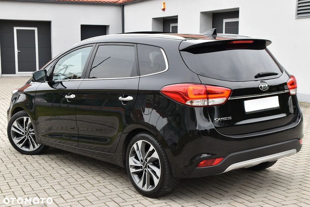 Kia Carens - 6