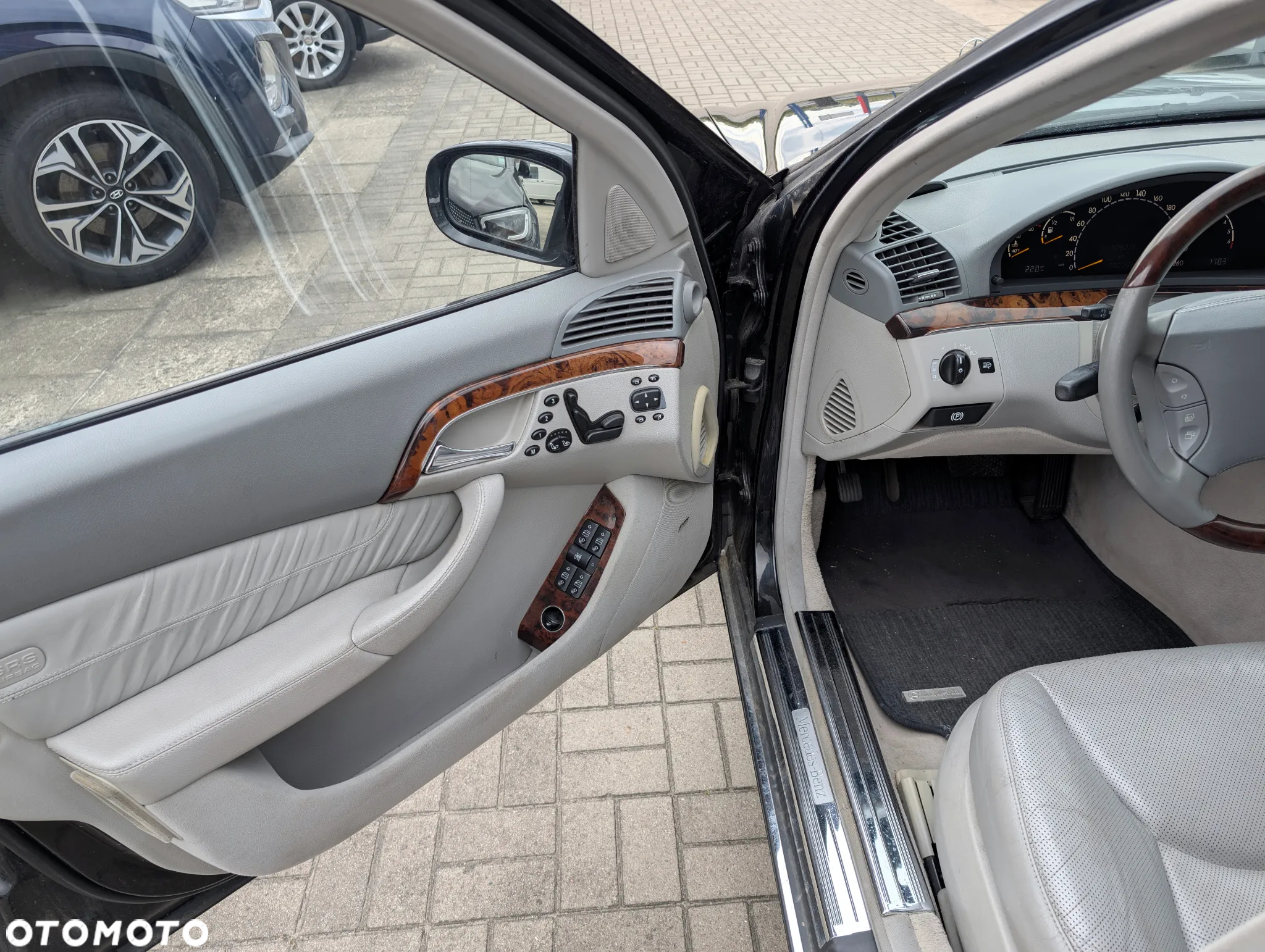 Mercedes-Benz Klasa S 500 L 4-Matic - 27