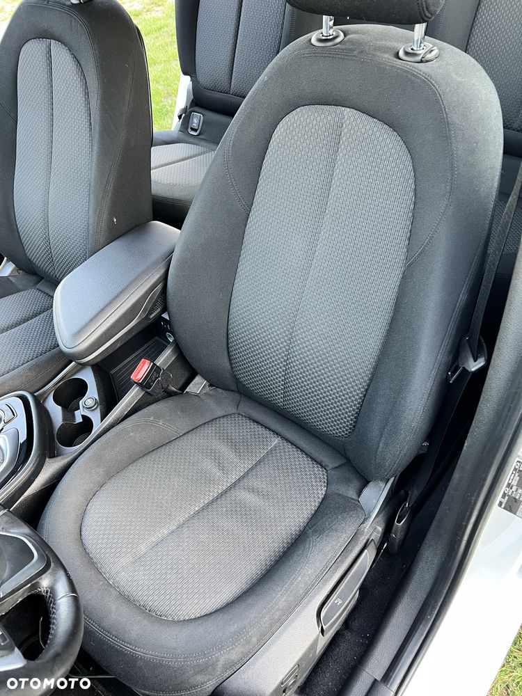 BMW Seria 2 218i GT - 13