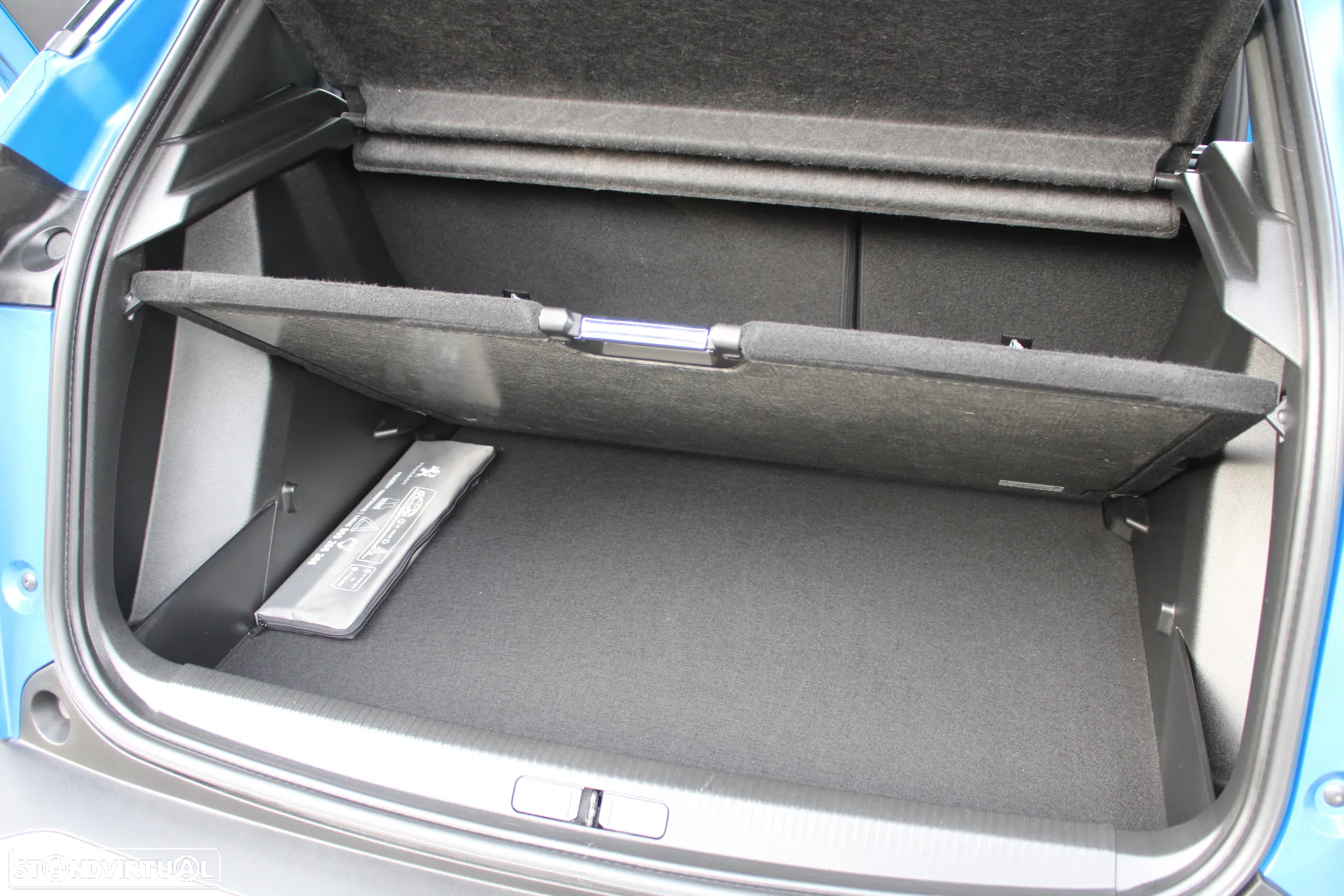 Peugeot 2008 1.5 BlueHDi GT Pack EAT8 - 56