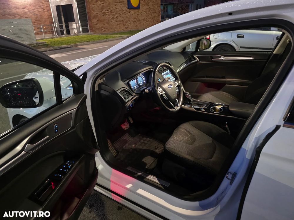 Ford Mondeo 2.0 TDCi Powershift Titanium - 5