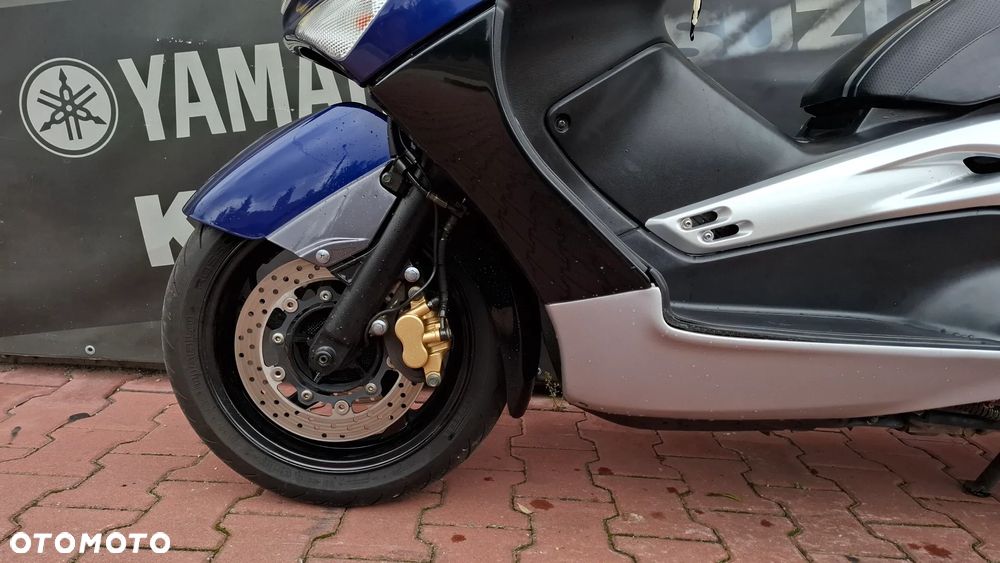 Yamaha Tmax - 12