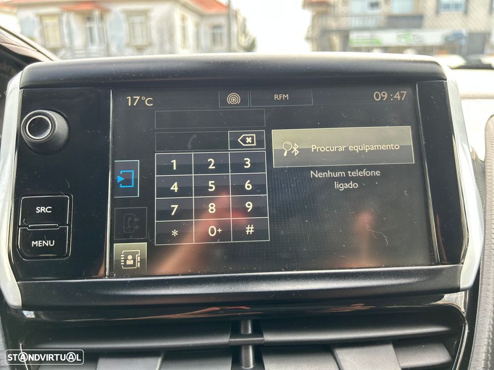 Peugeot 208 1.6 BlueHDi Style - 24