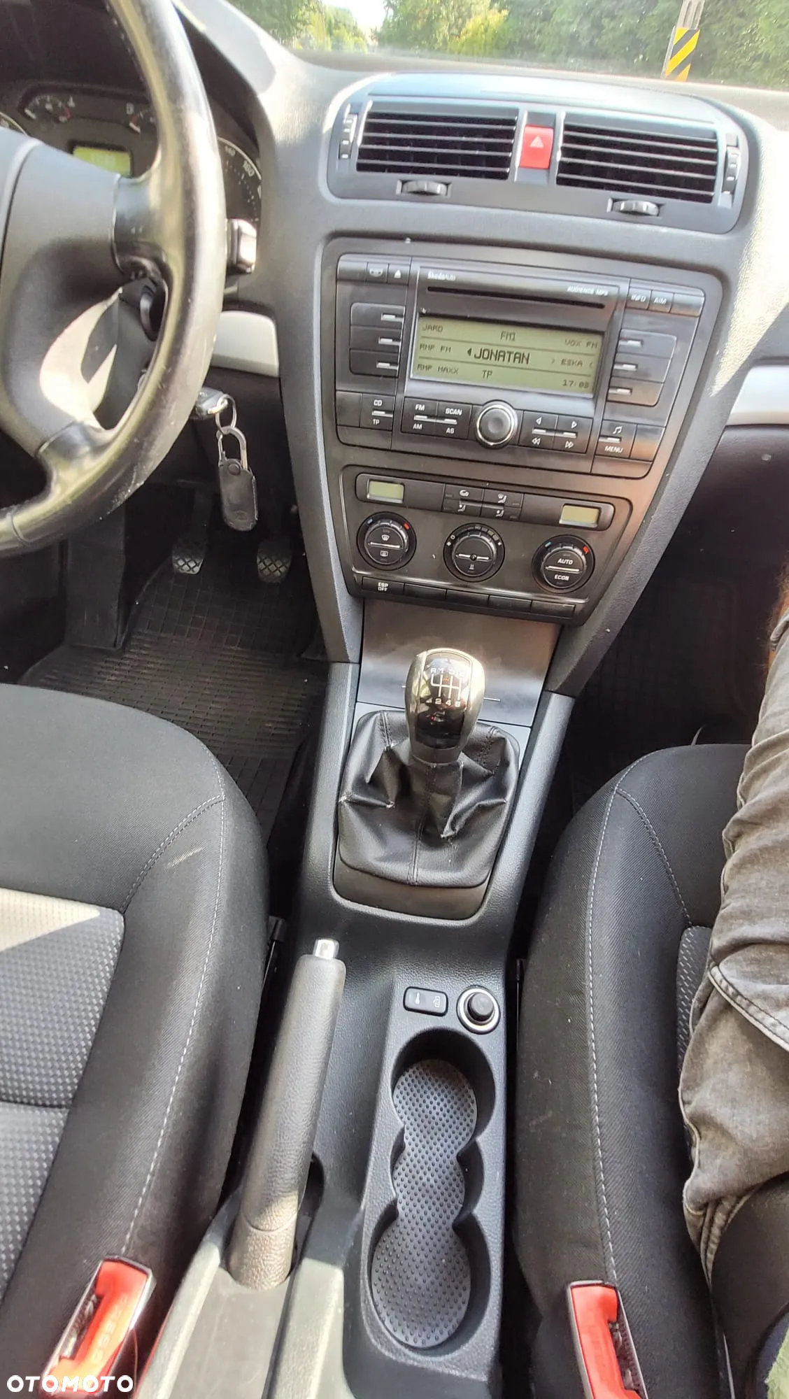 Skoda Octavia Combi 2.0 TDI DPF Ambiente - 15