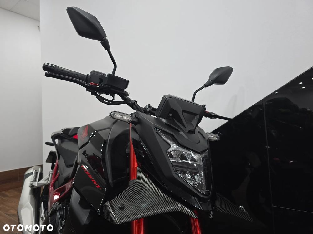 Honda Hornet - 20
