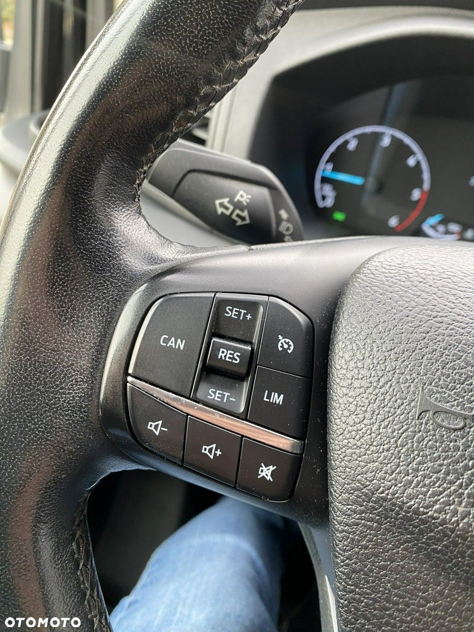 Ford Transit - 19