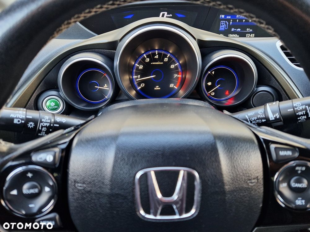 Honda Civic 1.8 i-VTEC Executive Black Edition - 30