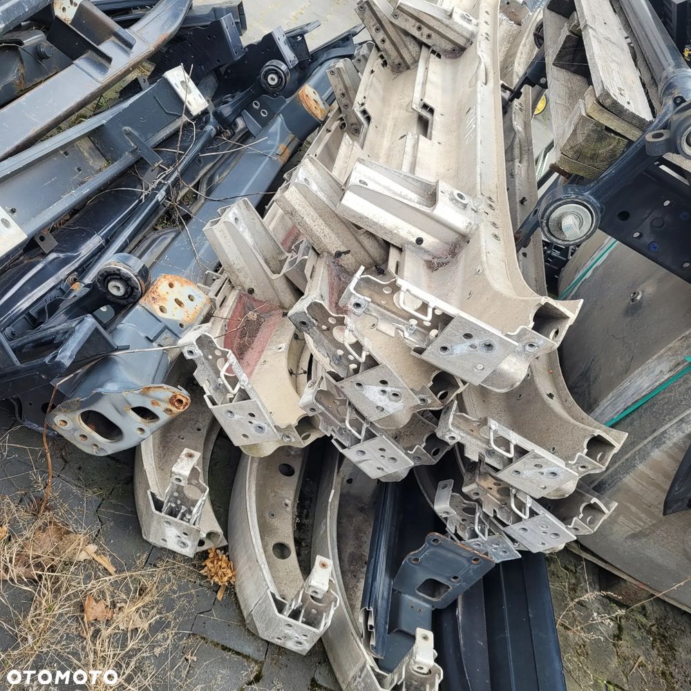 BELKA ZDERZAKA VOLVO FH4 FH5 ORYGINAŁ 84210166 CHWALIM116 - 2