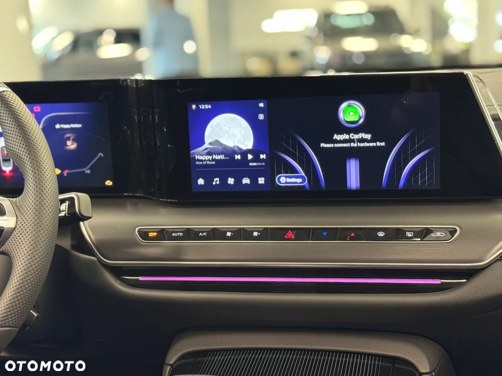 Hongqi H9 2.0T Deluxe - 13