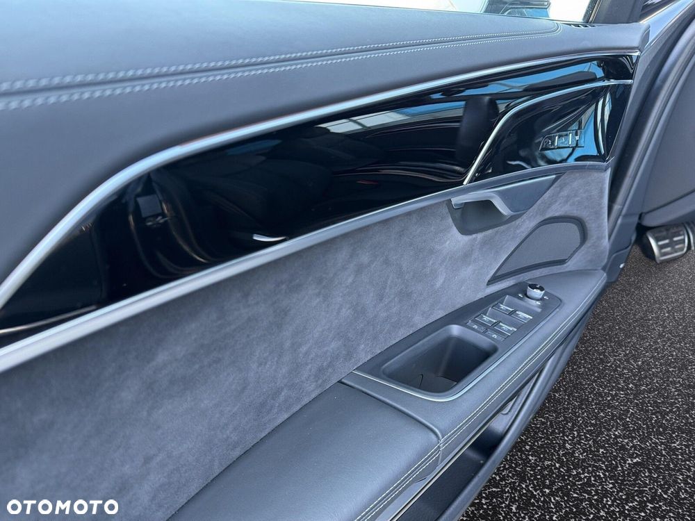 Audi A8 L 55 TFSI mHEV Quattro Tiptr - 11
