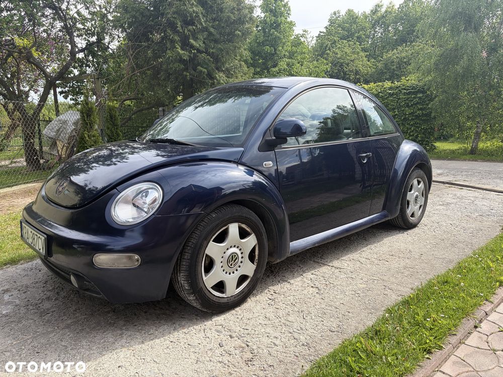 Volkswagen New Beetle - 2
