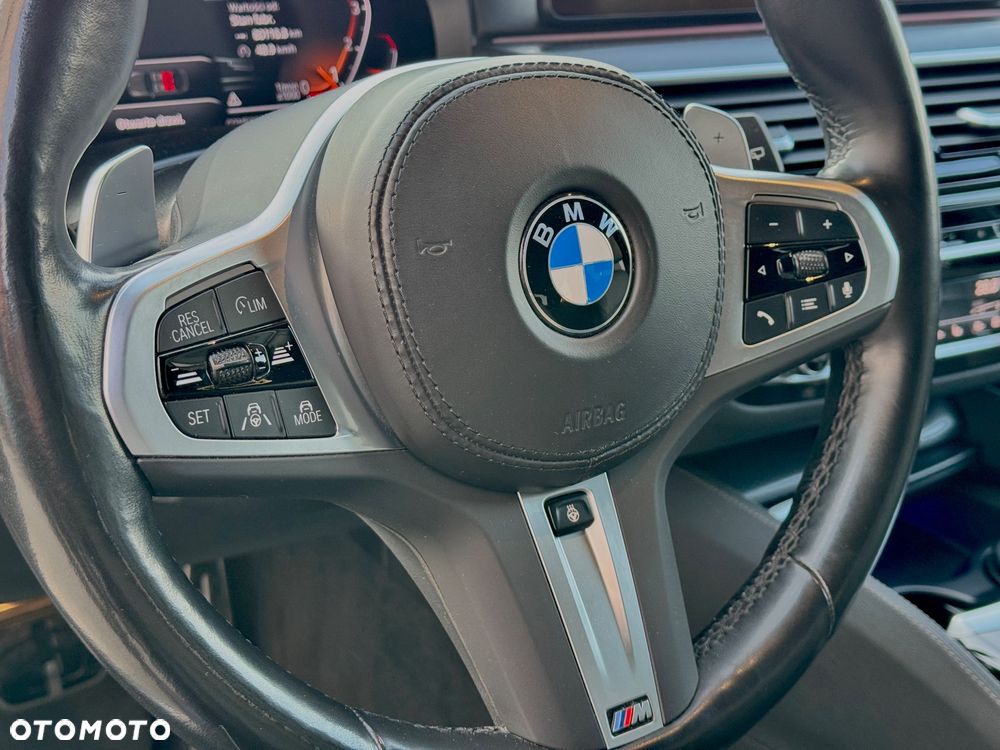 BMW Seria 5 530i xDrive mHEV M Sport sport - 24