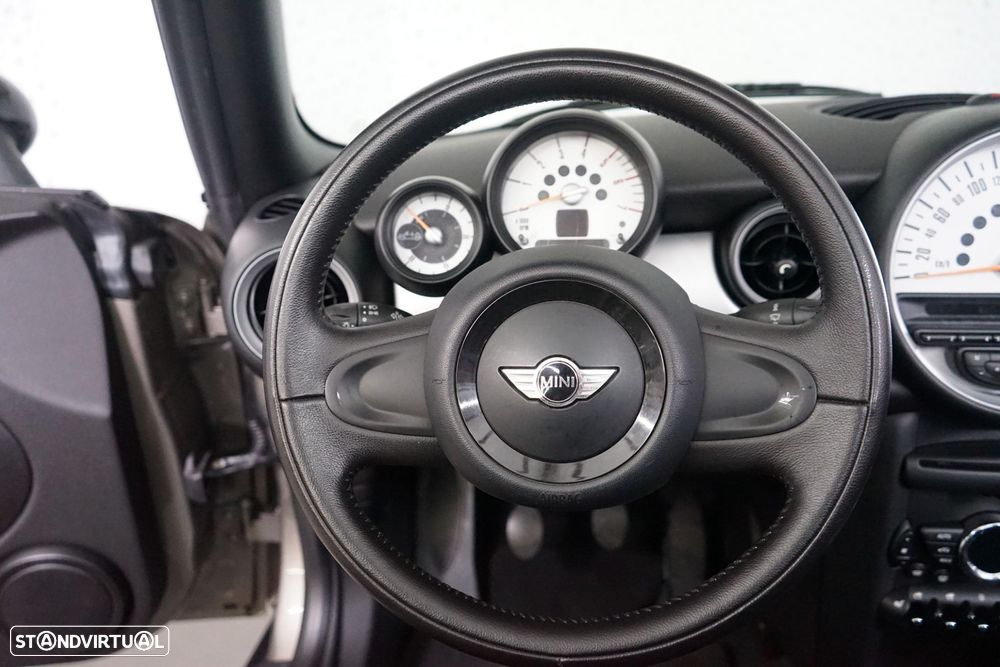 MINI Cabrio Cooper D - 16