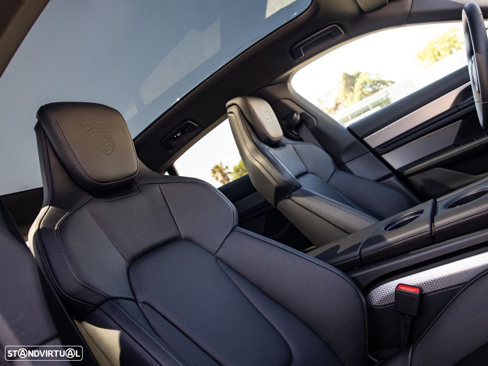 Porsche Taycan Sport Turismo 4S Black Edition - 30