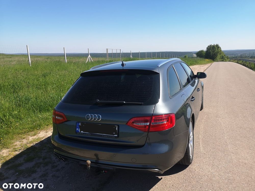 Audi A4 Avant 2.0 TDI Quattro S tronic - 8