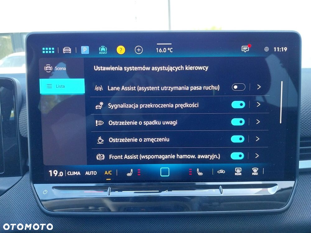 Volkswagen T-Roc 1.5 eTSI Life DSG - 13