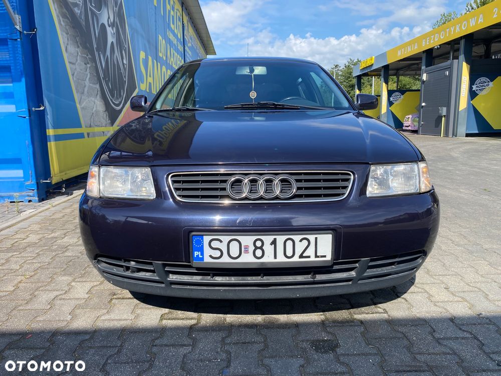 Audi A3 3-drzwiowe 1.6 Ambiente - 2