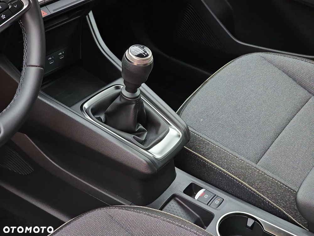 Renault Captur - 24