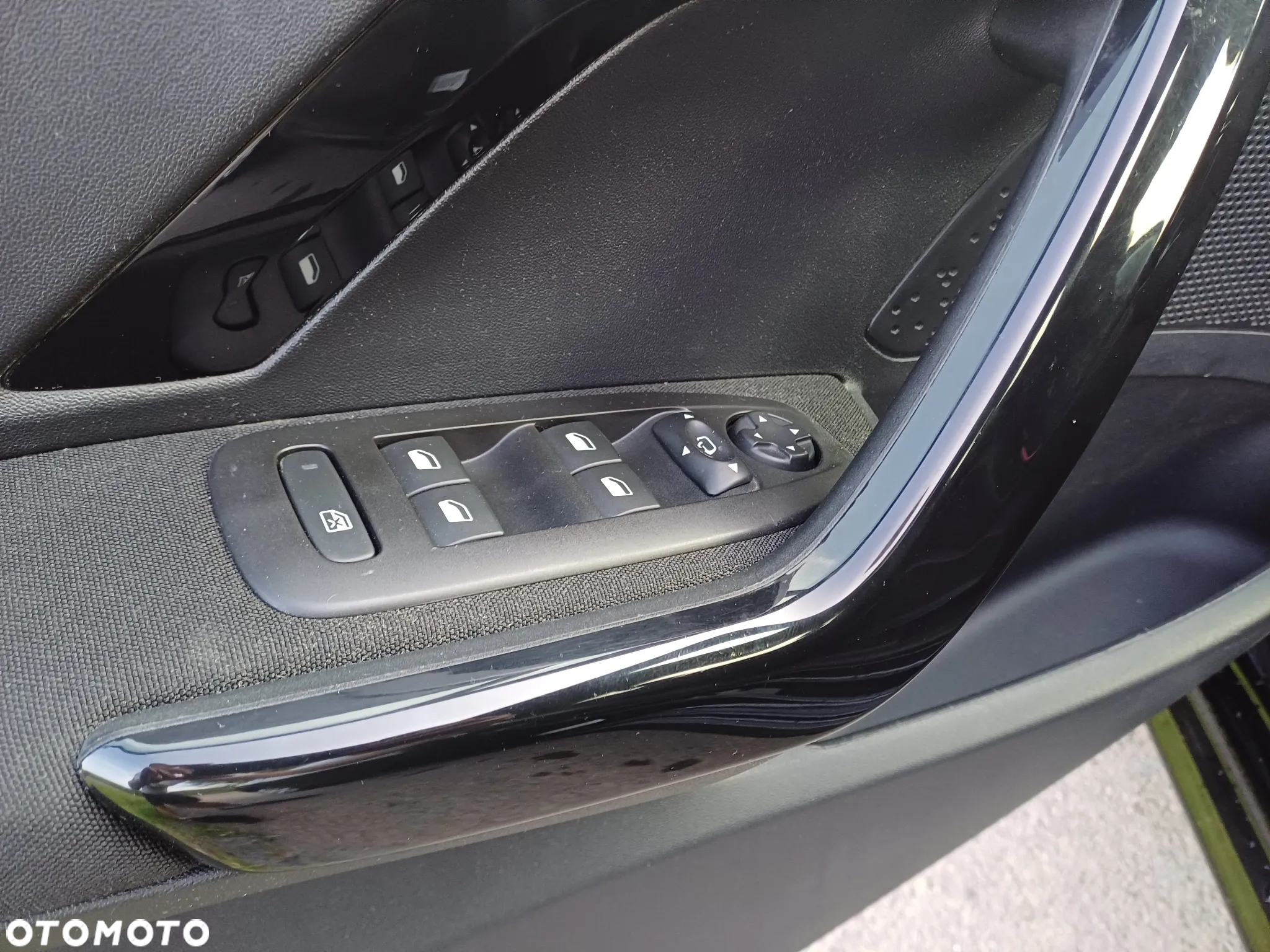 Peugeot 208 PureTech 110 Stop & Start Active - 26