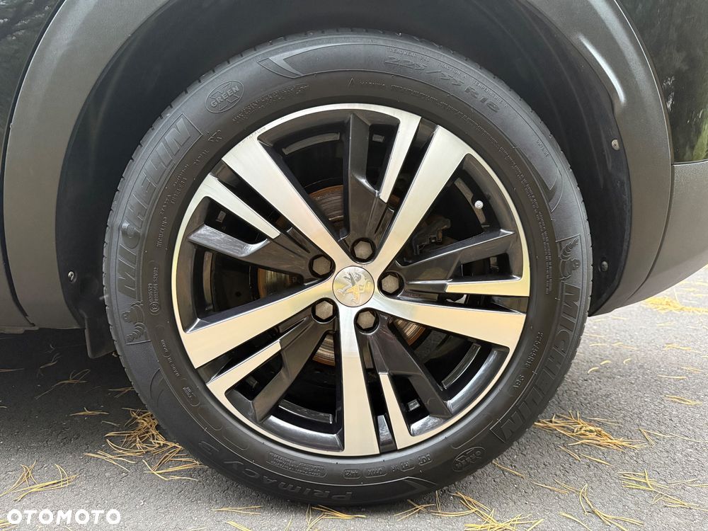 Peugeot 3008 1.2 PureTech Allure S&S EAT8 - 28