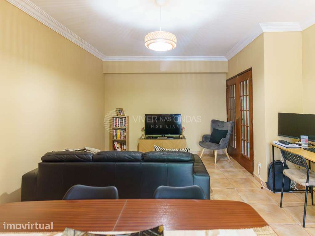 Apartamento T2 - Renovado no Pragal | a 5 minutos da Estação Ferrov... - Grande imagem: 5/36