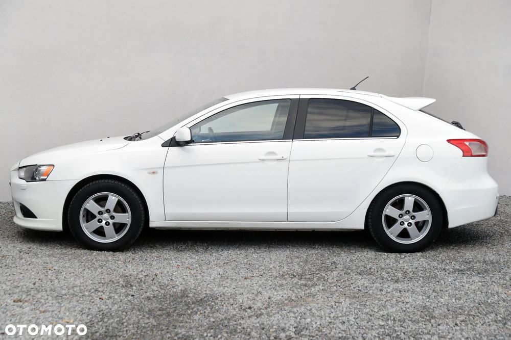 Mitsubishi Lancer 2.0 DI-D Intense - 24