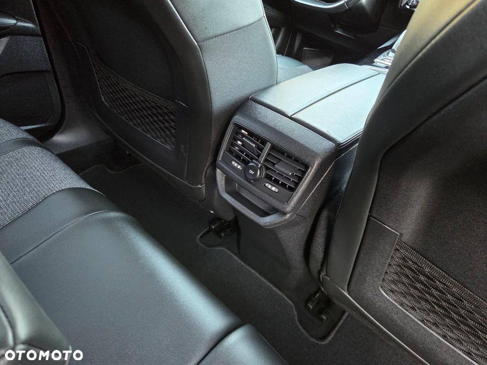 Peugeot 3008 BlueHDi 180 Stop & Start EAT6 GT - 25