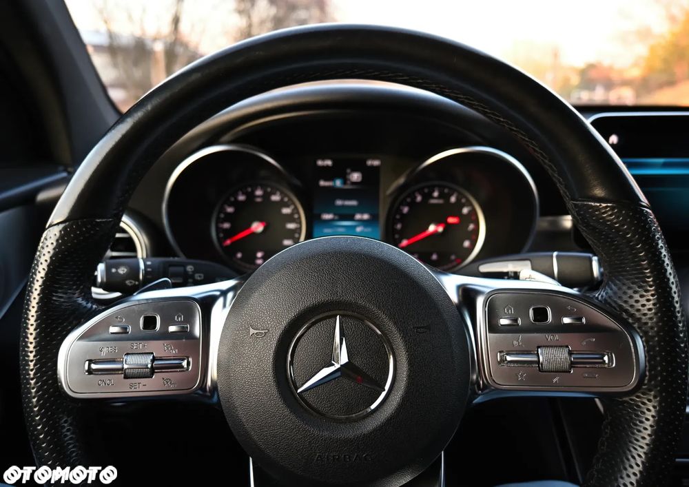 Mercedes-Benz GLC - 11