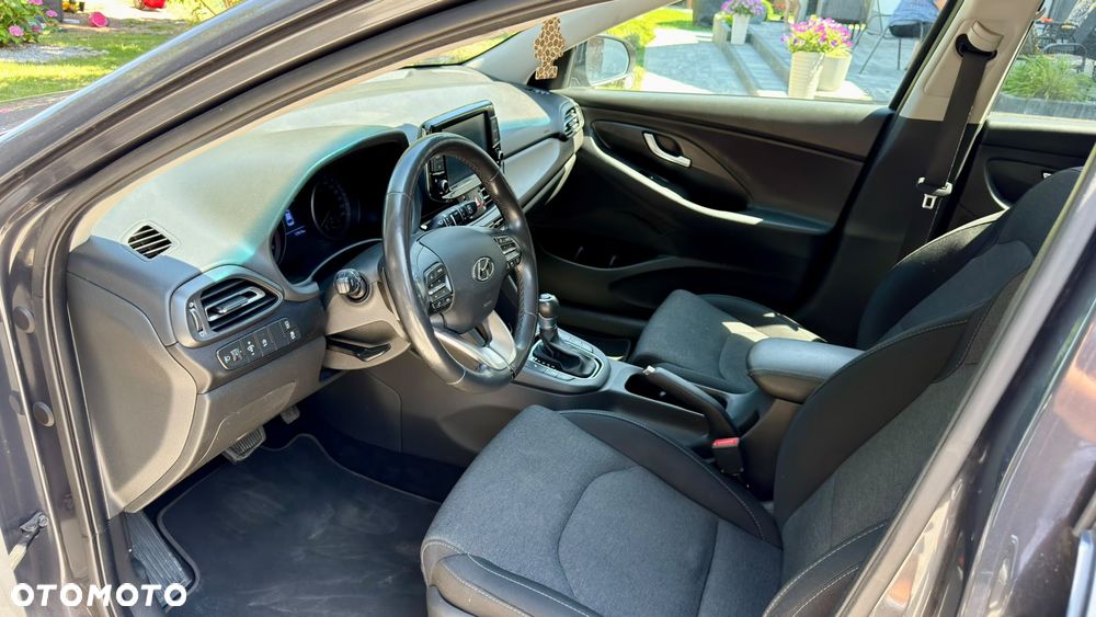 Hyundai i30 1.6 D Comfort DCT - 8