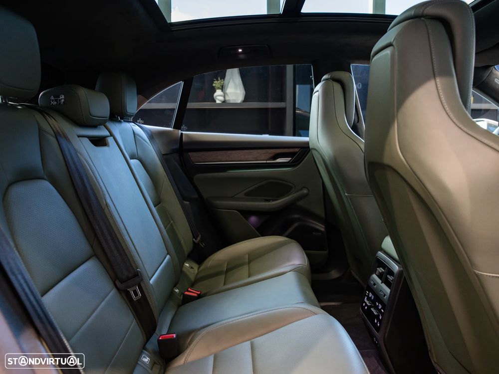 Porsche Macan Electric 4 - 42