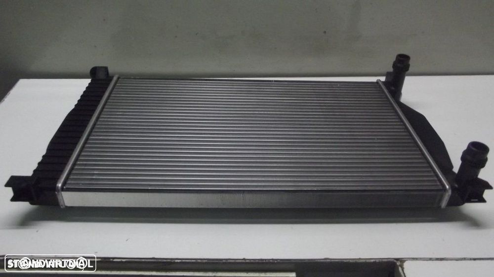 Audi A4 1º e 2º modelo e A6 radiador - 3