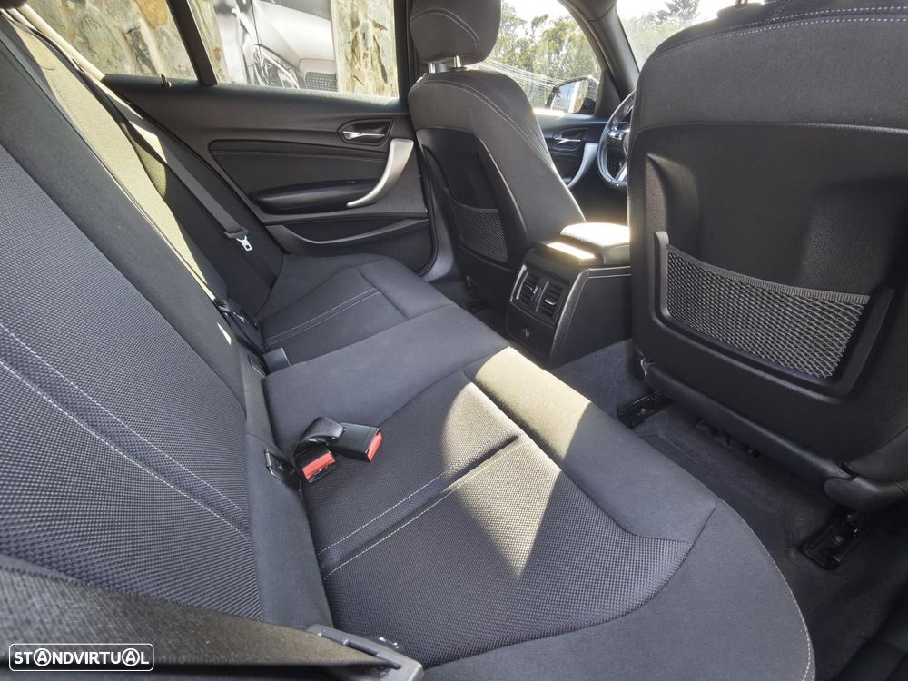 BMW 116 d Pack Desportivo M Auto - 39