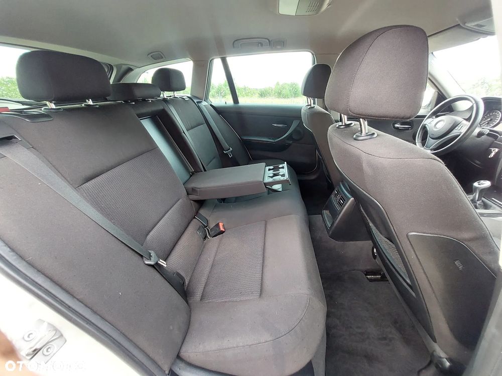 BMW Seria 3 - 35