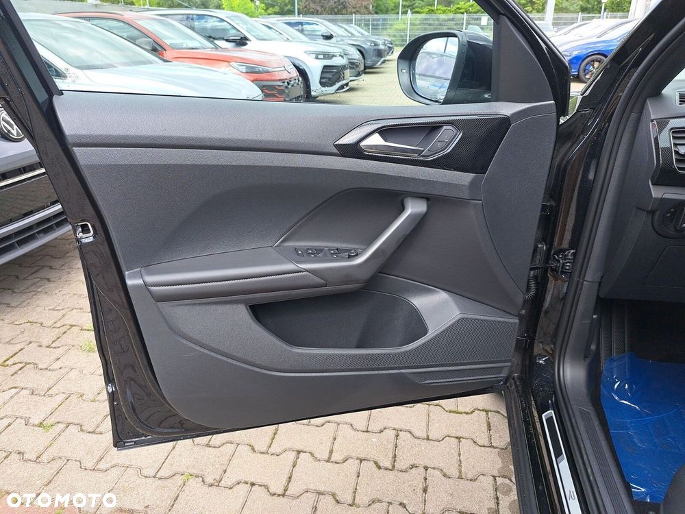 Volkswagen T-Cross - 11