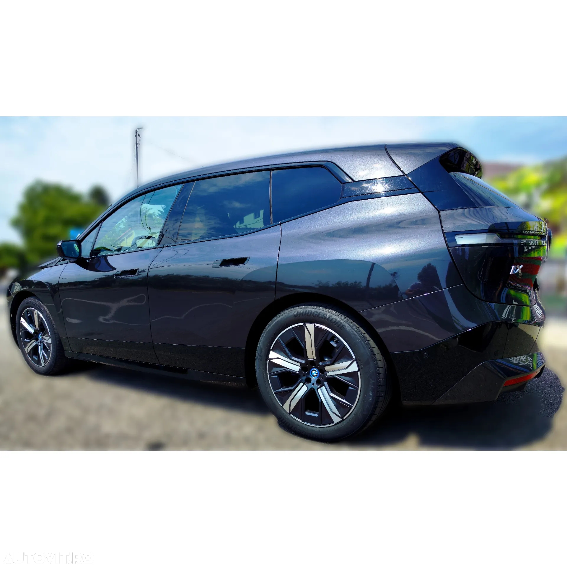 BMW iX xDrive50 - 10