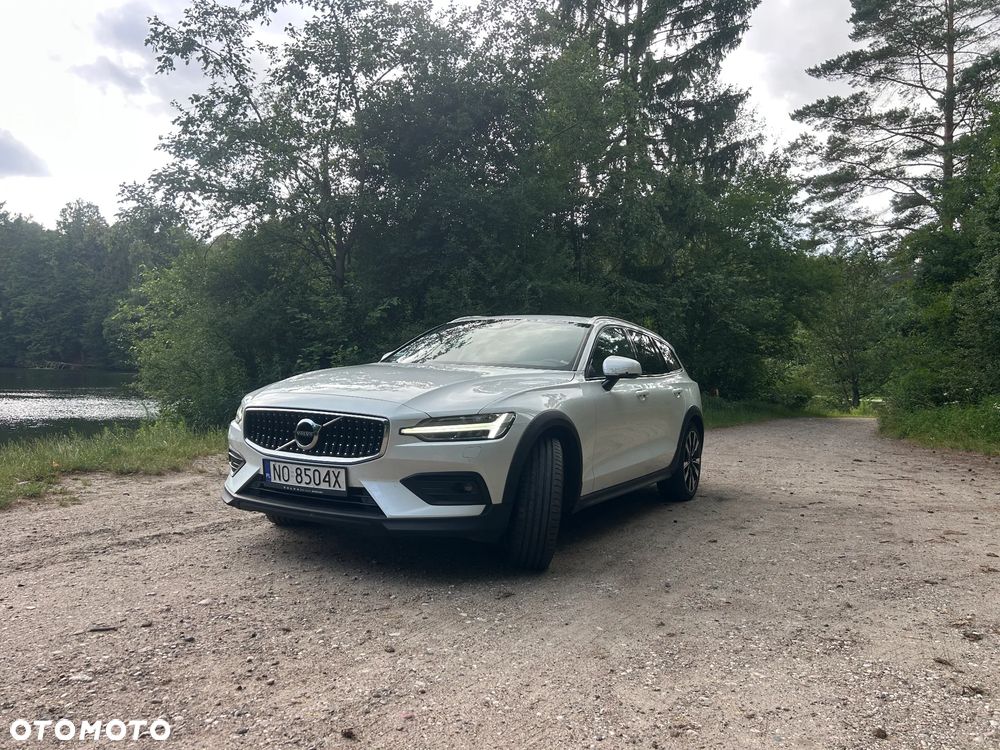 Volvo V60 D4 AWD Momentum Pro - 2