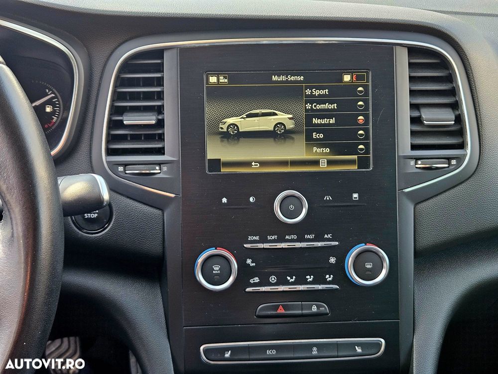 Renault Megane TCe GPF Intens - 14