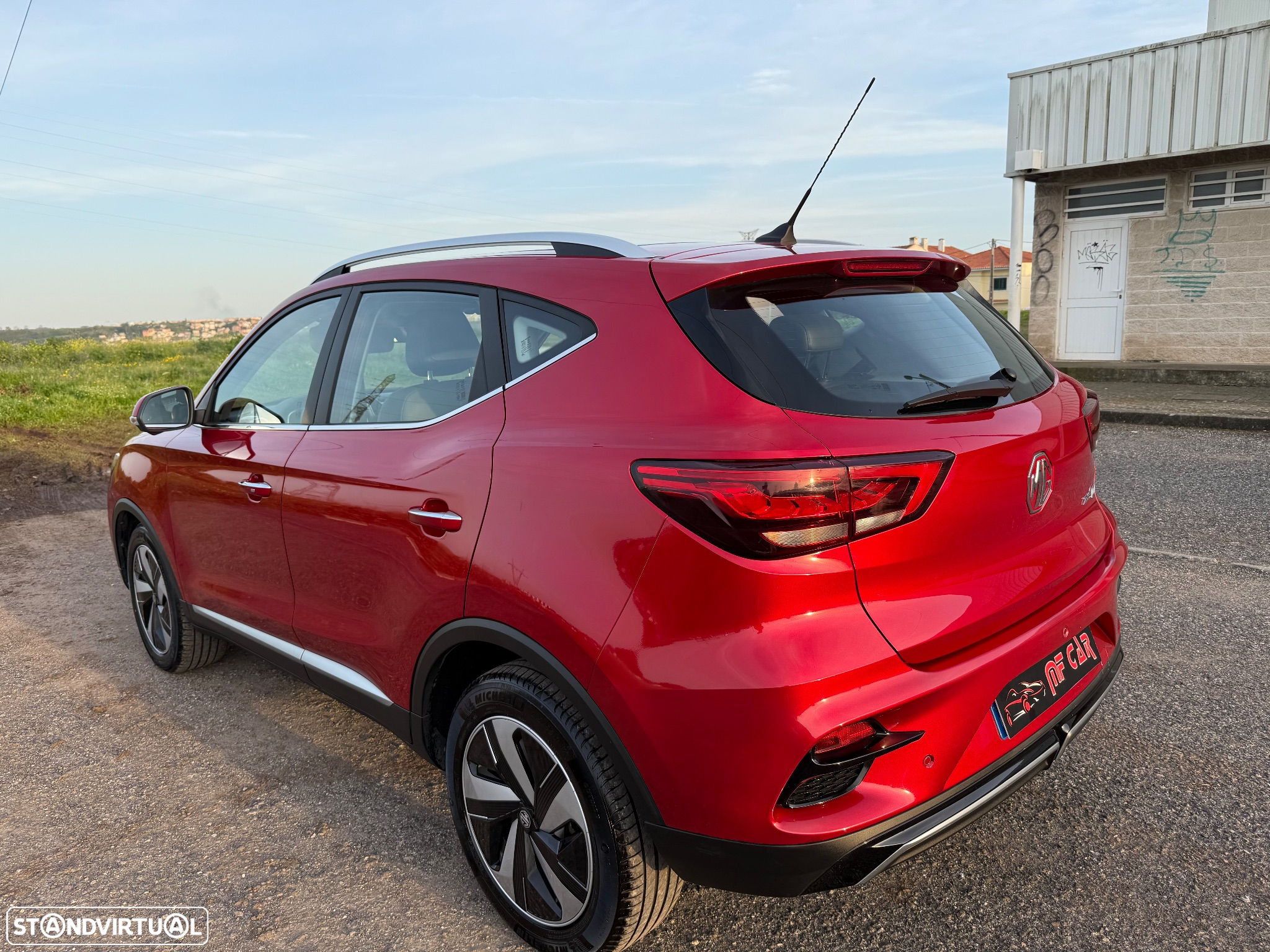MG ZS EV 44.5 kWh Luxury - 9