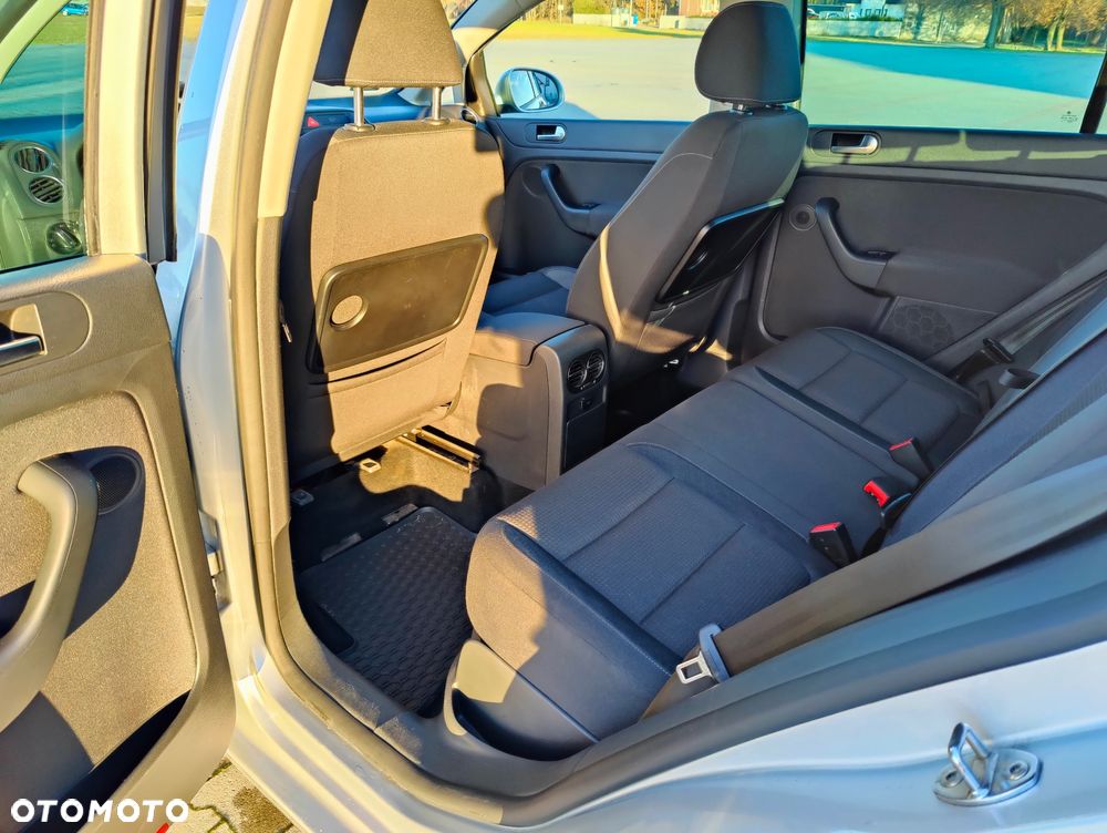 Volkswagen Golf Plus - 19