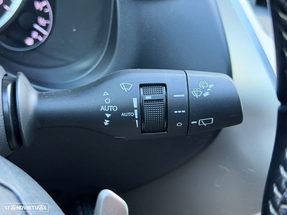 Lexus NX 300h Executive+ - 37