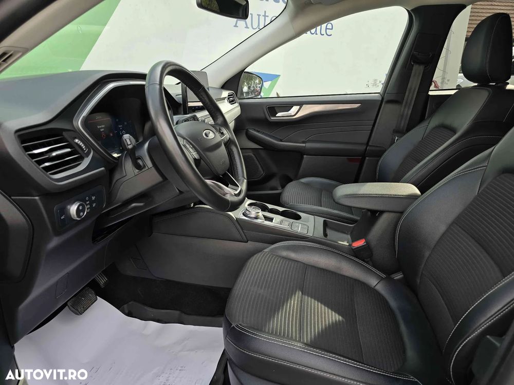 Ford Kuga - 14