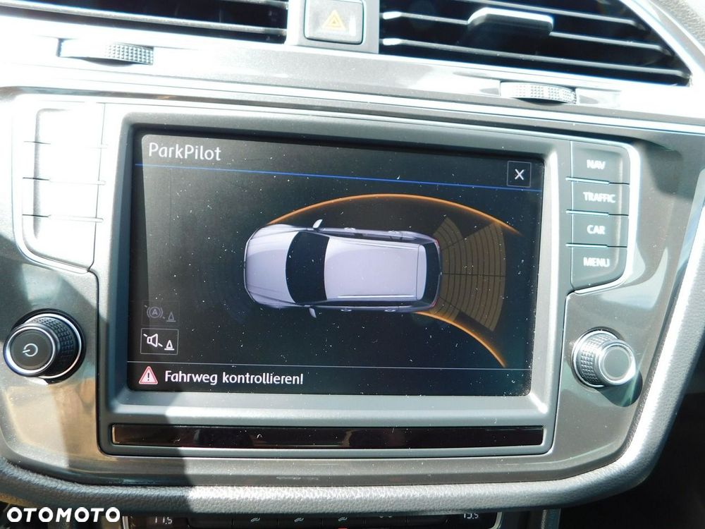 Volkswagen Tiguan 2.0 TDI SCR 4MotION DSG Elegance - 10