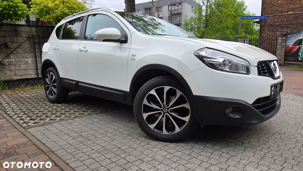 Nissan Qashqai 2.0 dCi 4 x 4 DPF tekna - 2
