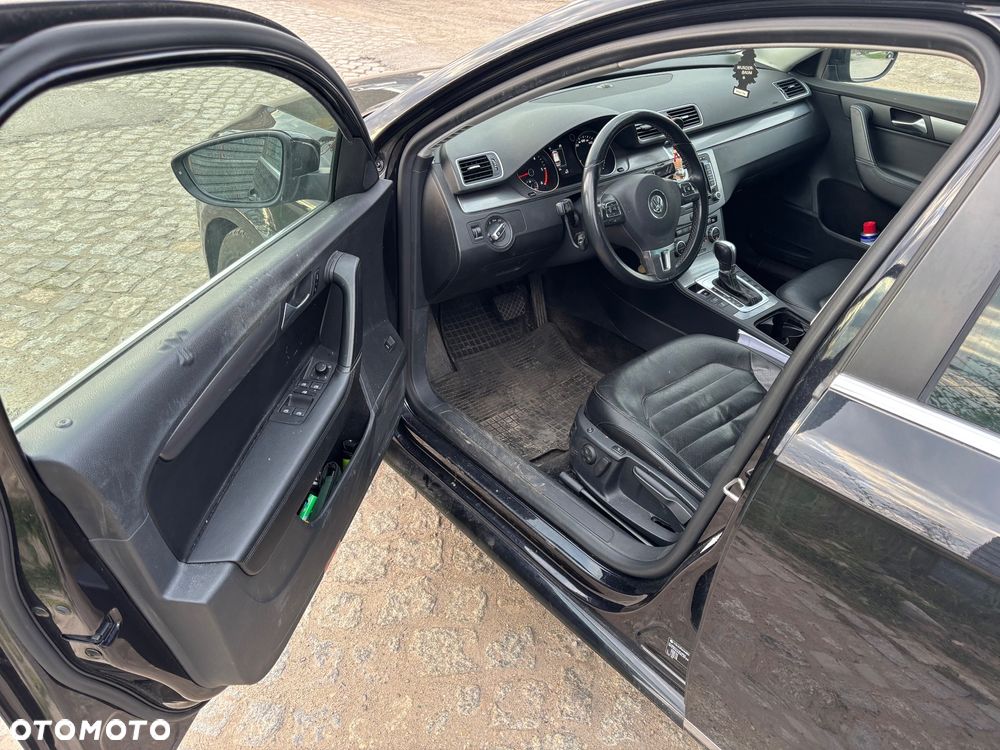 Volkswagen Passat 2.0 TDI DSG BlueMotion Technology Comfortline - 8
