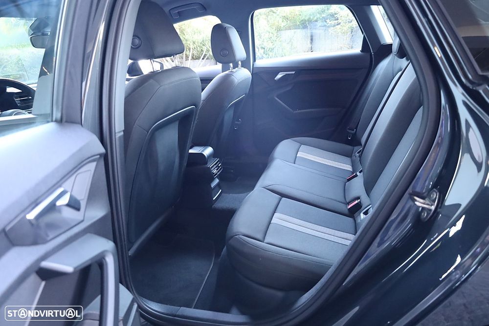 Audi A3 Sportback 30 TFSI Advanced S tronic - 37