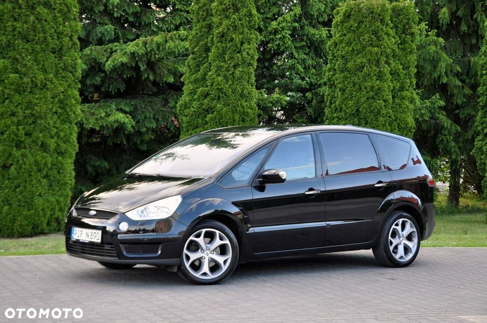 Ford S-Max - 11