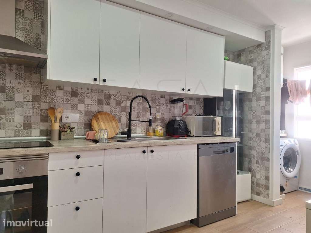 Apartamento para arrendar Remodelado, equipado e mobilado - Grande imagem: 3/12