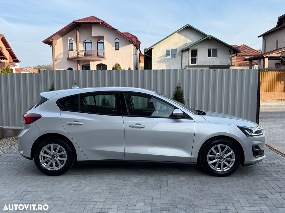 Ford Focus 1.5 EcoBlue Start-Stopp-System COOL&CONNECT - 13