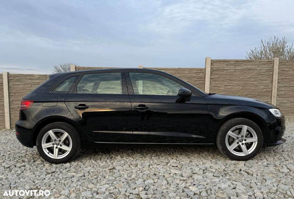 Audi A3 1.0 TFSI Design - 6