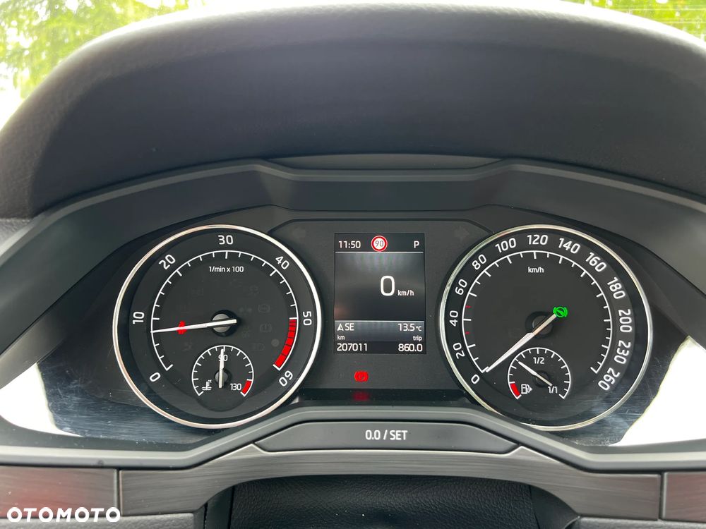 Skoda Superb 2.0 TDI DSG Style - 24